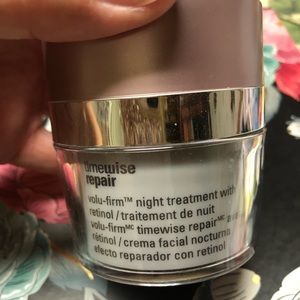 Mary Kay Timewise repair Volu-firm night treatment